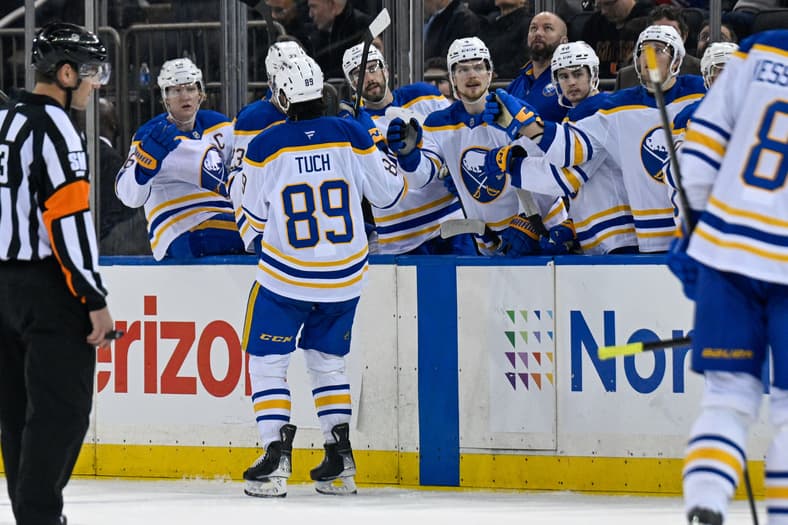 NHL: Buffalo Sabres at New York Rangers