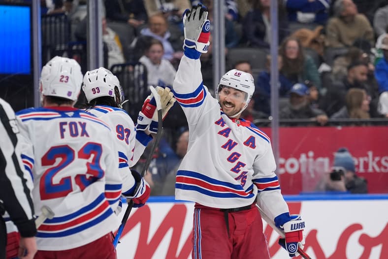 NHL: New York Rangers at Toronto Maple Leafs