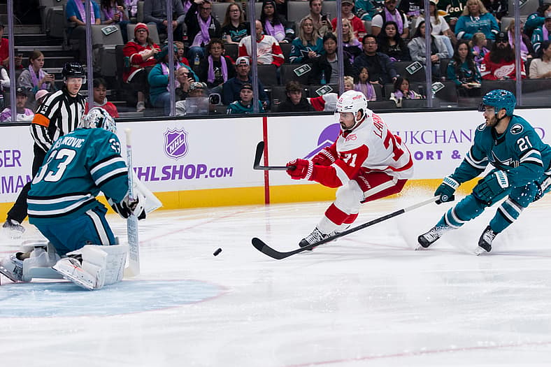 NHL: Detroit Red Wings at San Jose Sharks