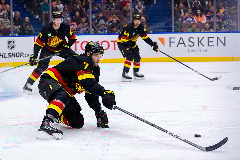 NHL: Edmonton Oilers at Vancouver Canucks