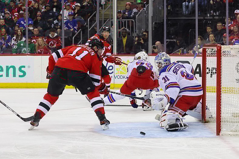 NHL: New York Rangers at New Jersey Devils
