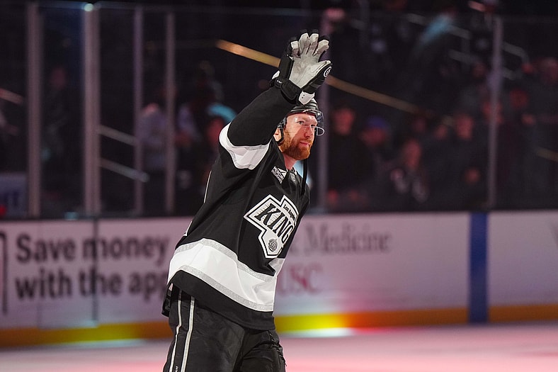NHL: New York Islanders at Los Angeles Kings