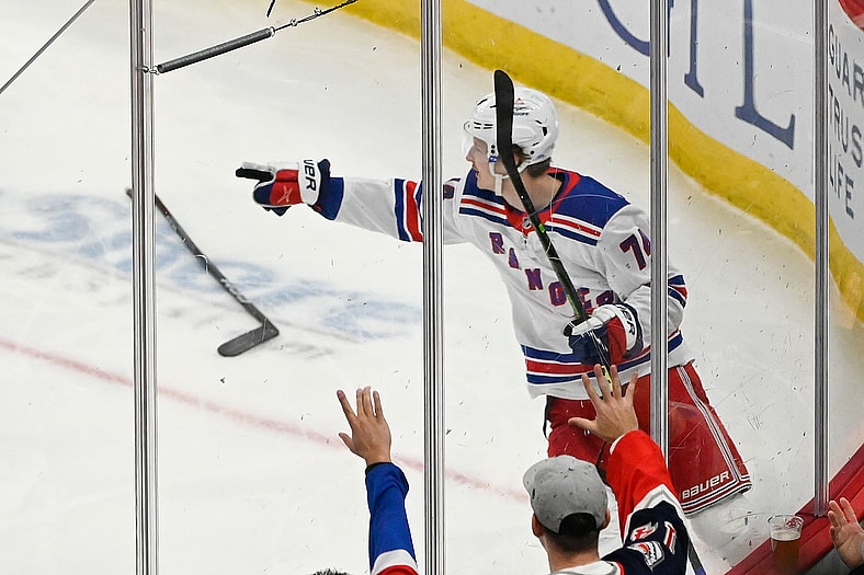 NHL: New York Rangers at Chicago Blackhawks