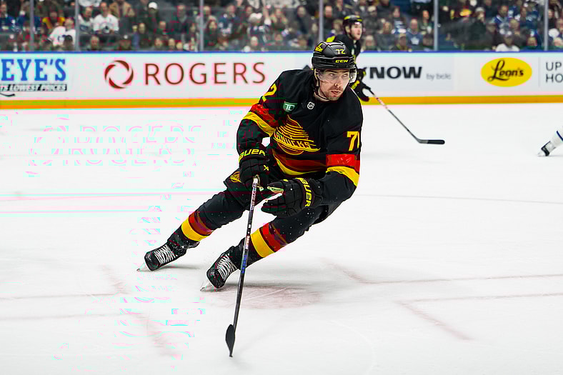 NHL: Toronto Maple Leafs at Vancouver Canucks