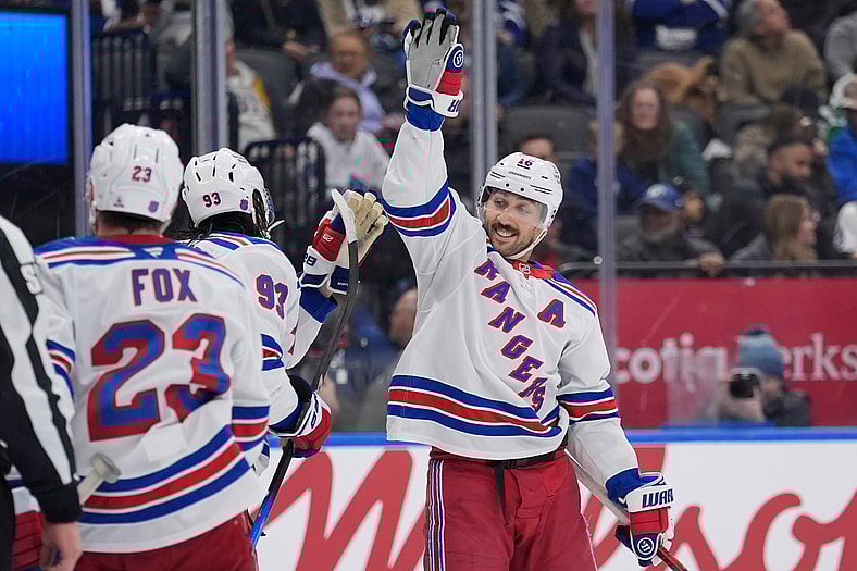 NHL: New York Rangers at Toronto Maple Leafs