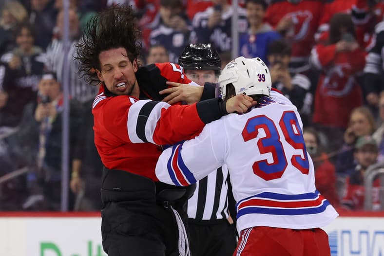 NHL: New York Rangers at New Jersey Devils