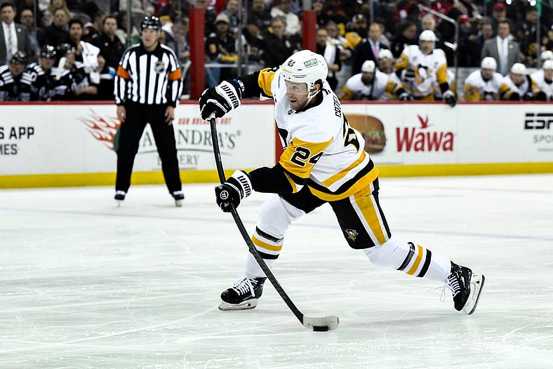 NHL: Pittsburgh Penguins at New Jersey Devils