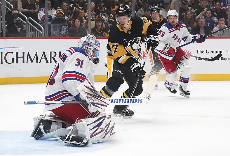 NHL: New York Rangers at Pittsburgh Penguins