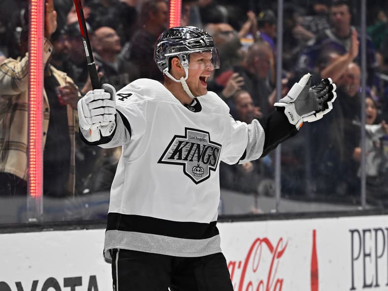 NHL: Vancouver Canucks at Los Angeles Kings