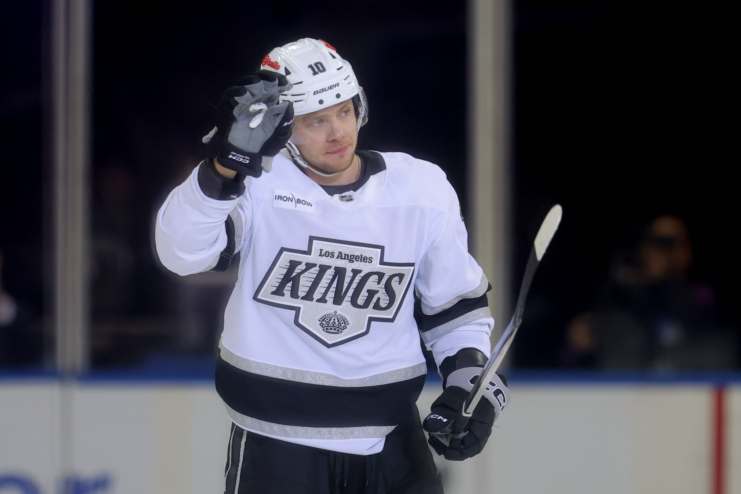 ‘Emotional’ Panarin helps Kings top Rangers in return to Garden after trade