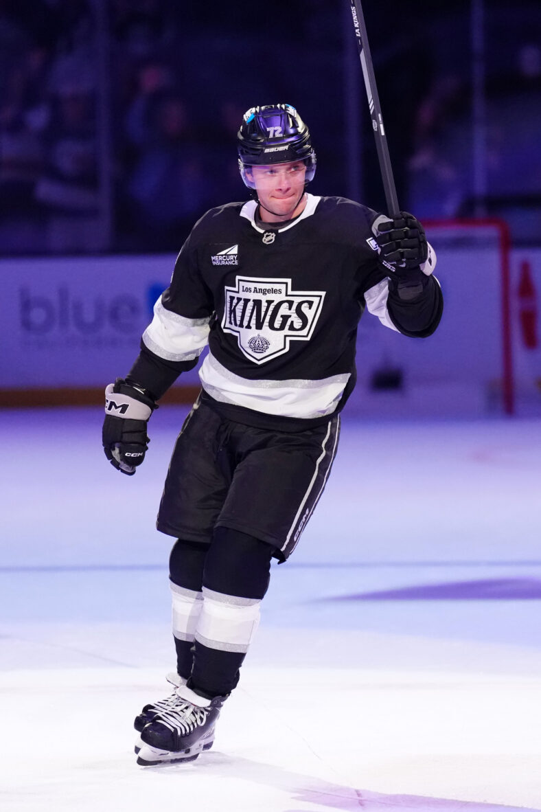 NHL: New York Islanders at Los Angeles Kings
