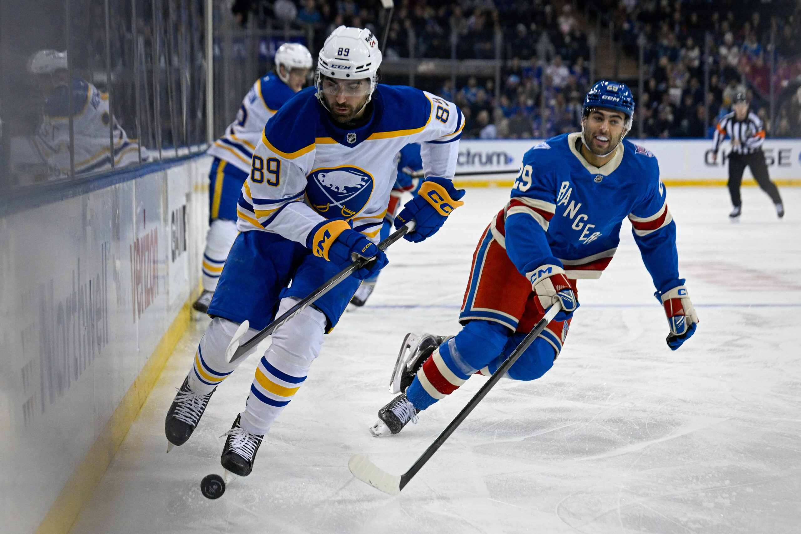 How possible Rangers target Alex Tuch upped free-agent value