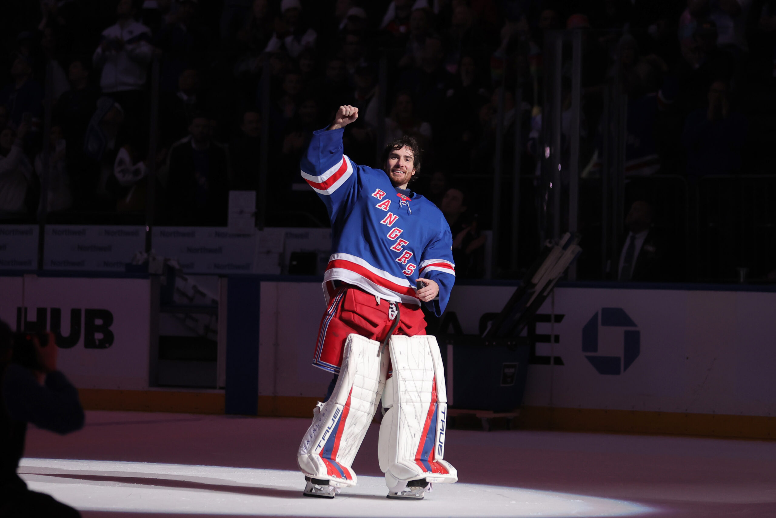 Rookie Rangers goalie ‘hungry’ for 2026-27 after acing 1st NHL test