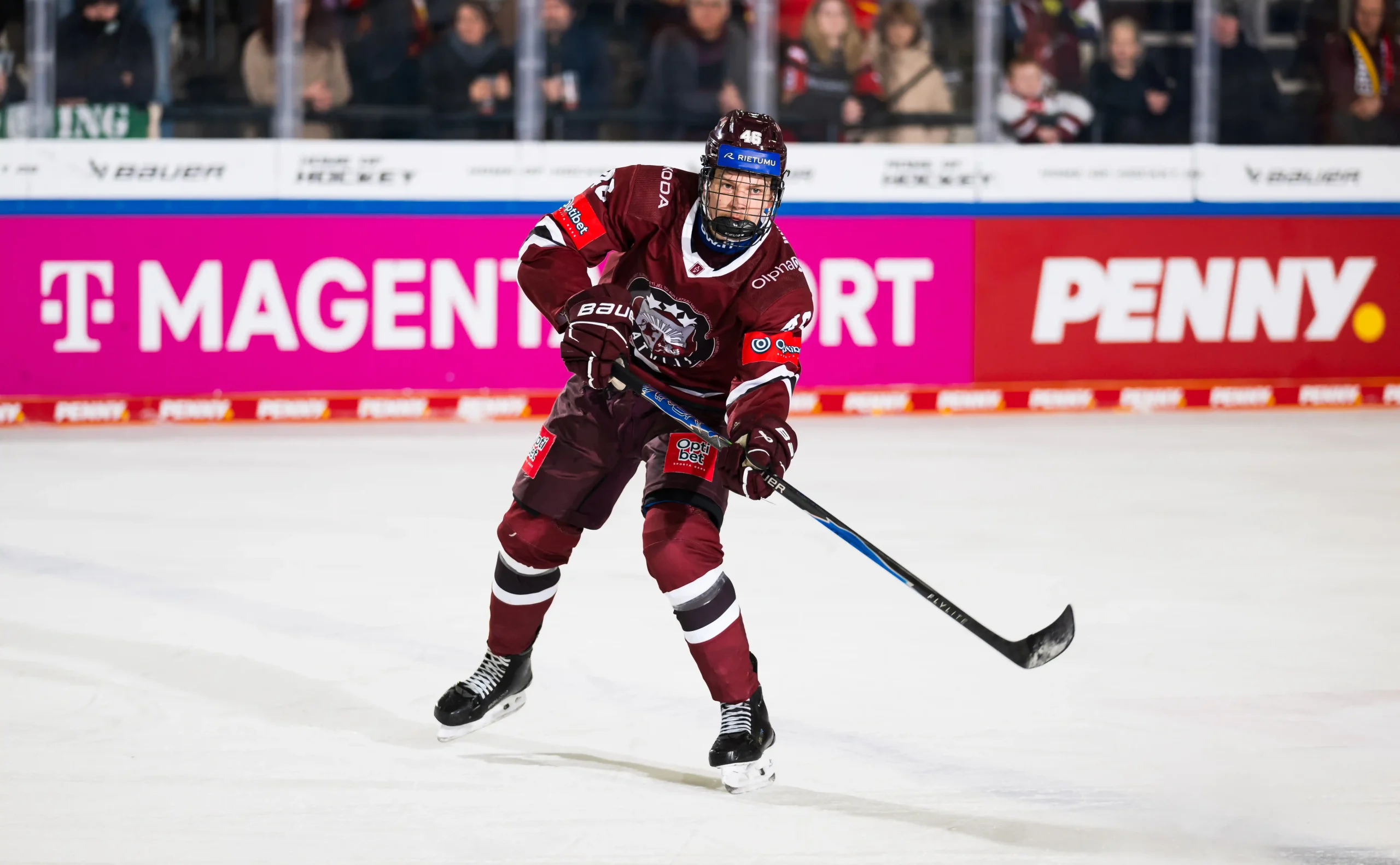 Intriguing Rangers draft option Smits wins award, makes Seider comparison